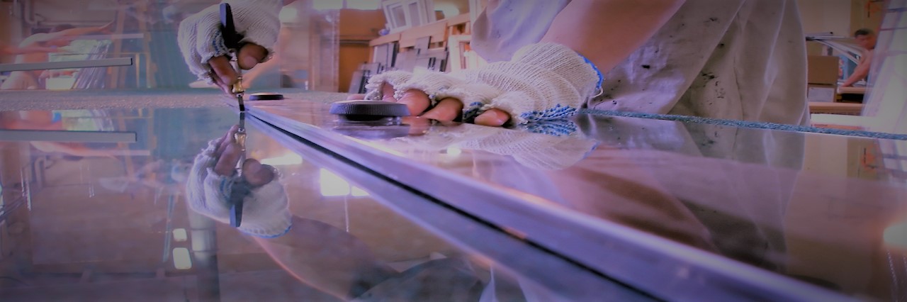 Slider, Glass Cutting Service in Richmond, TW9, TW10